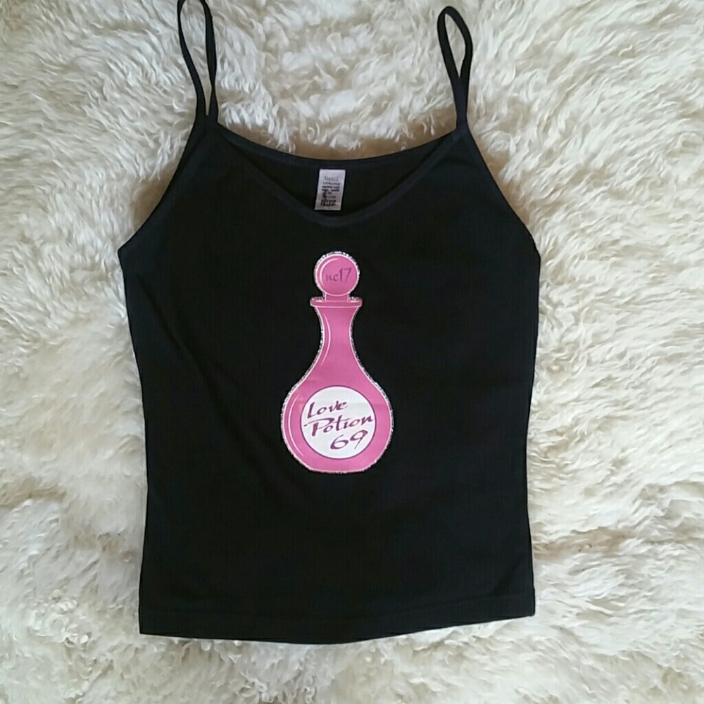 Graphic Tank